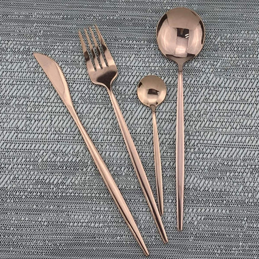 Silverware Set (24 Piece)